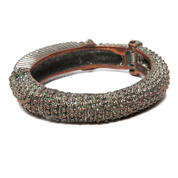 Vintage Copper Metal Indian Bracelet Rhinestone Ornate Heavy Patina Hinge Bangle - Picture 4 of 7